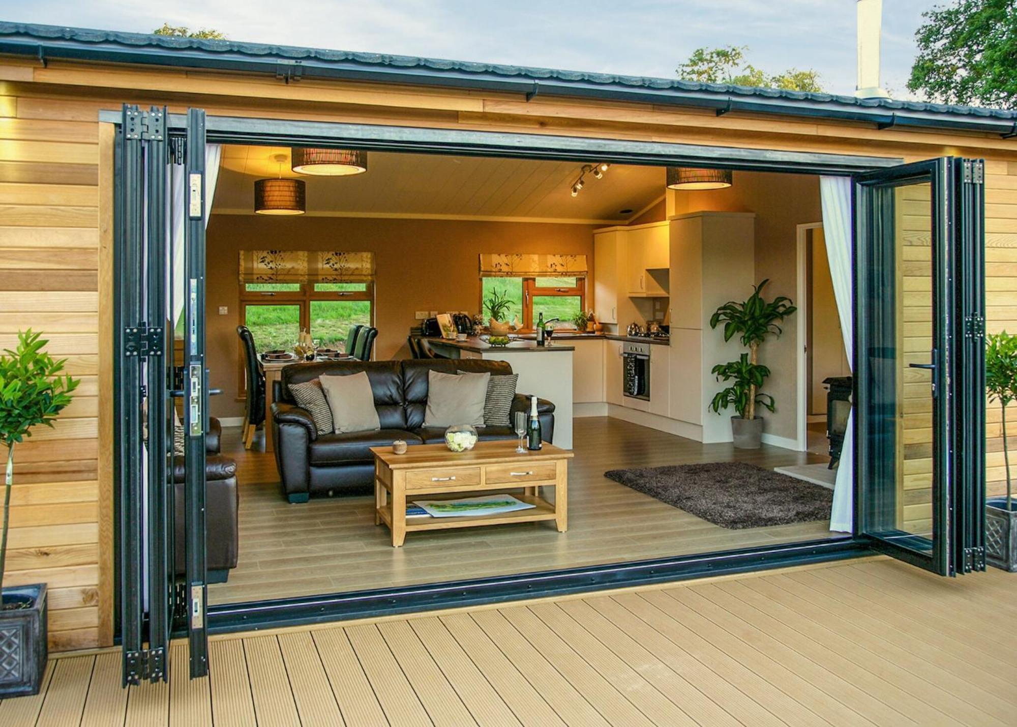 Upton Lakes Lodges Cullompton Rum bild