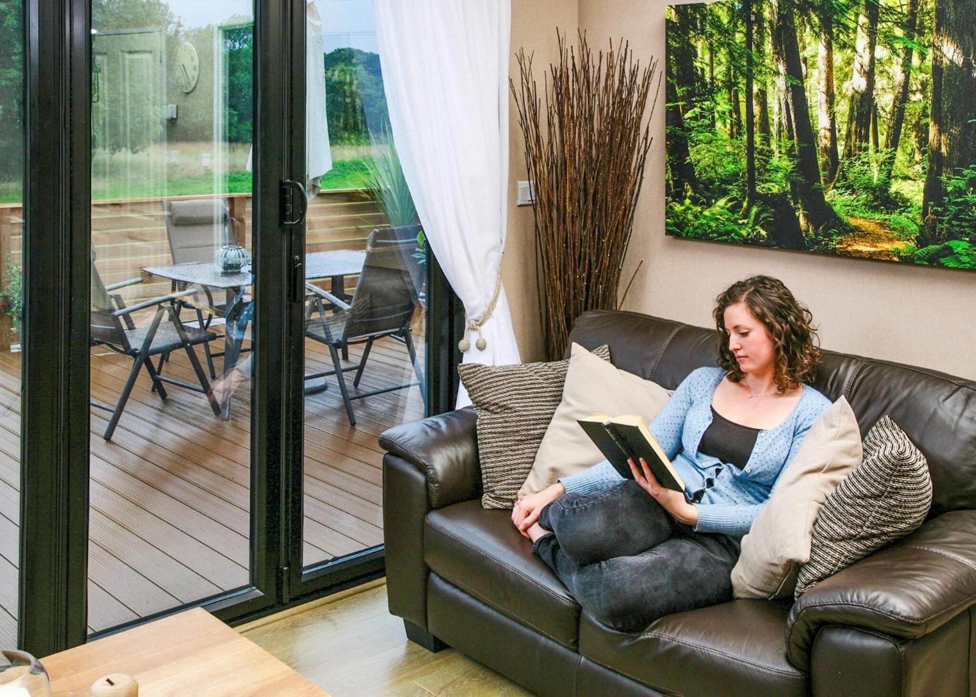 Upton Lakes Lodges Cullompton Rum bild