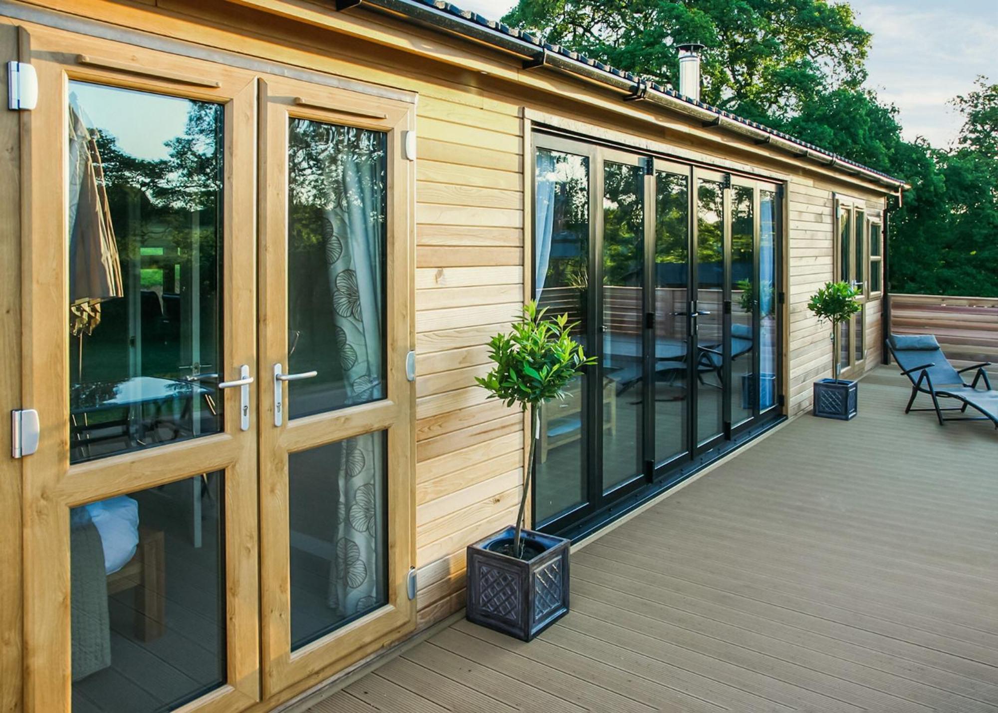 Upton Lakes Lodges Cullompton Rum bild