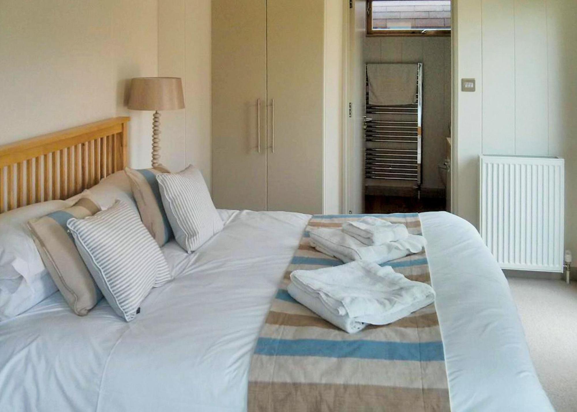 Upton Lakes Lodges Cullompton Exteriör bild